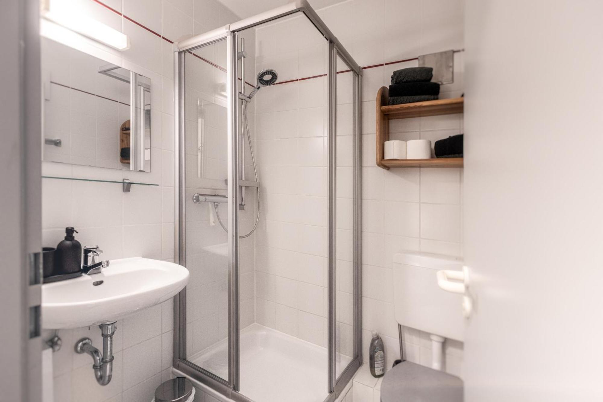 Zentrale Ruhige Wohnung Mit Parkplatz Paderborn Kültér fotó
